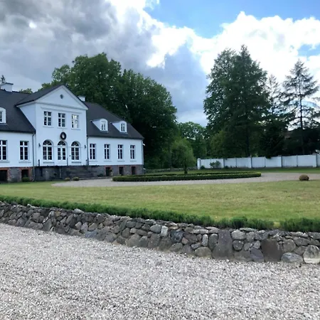 Country house Dwor Role