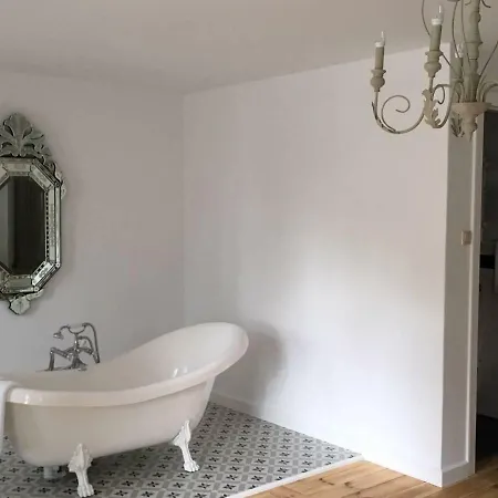 Dwor Role Country house *