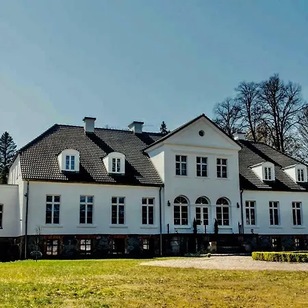Country house Dwor Role *